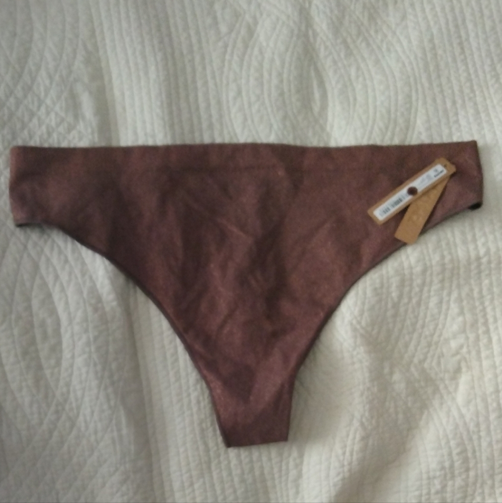SKIMS NWT Soft Smoothing Lurex Thong